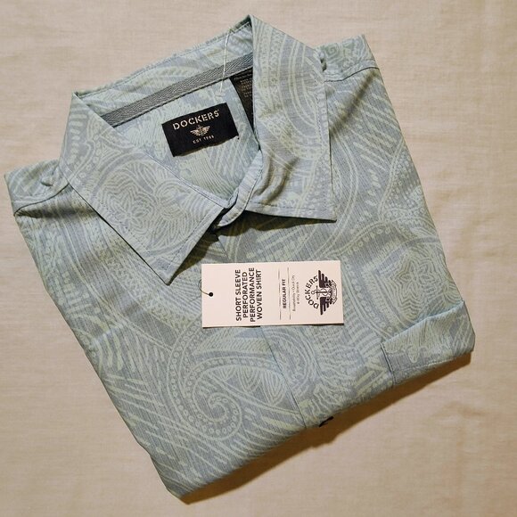 Dockers Men's Small Short Sleeve Button-down Hawaiian Design Shirt NWT - Picture 1 of 14
